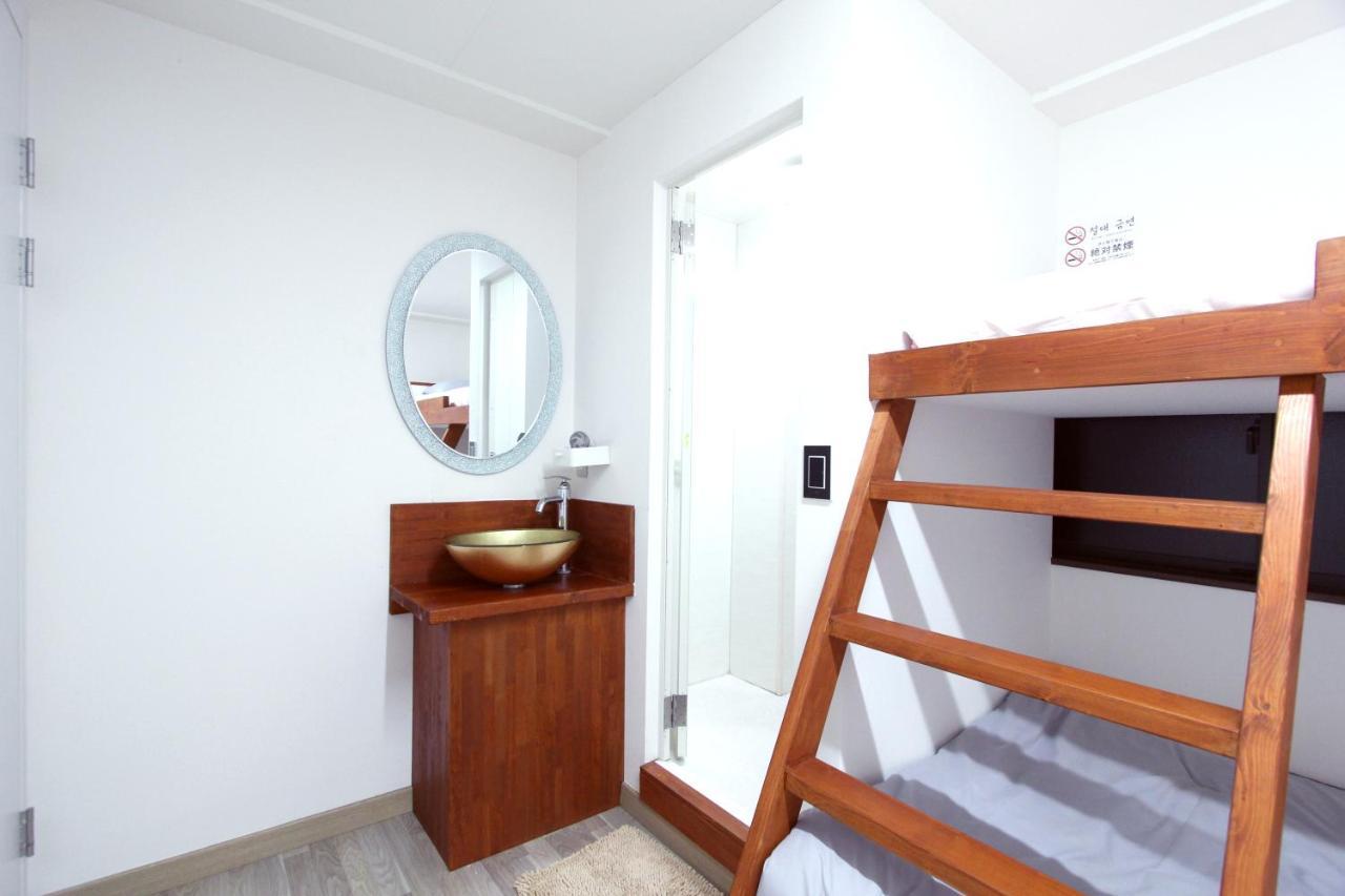 Отель I Osaka House Экстерьер фото